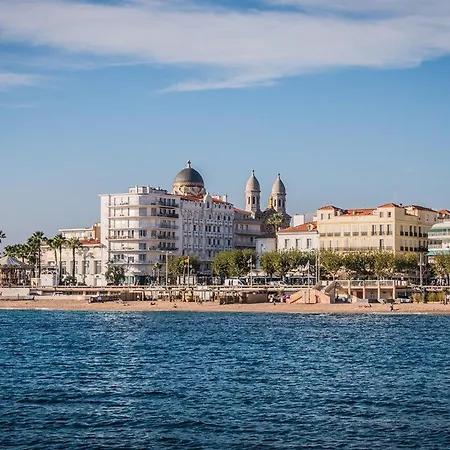 3p En Rez-de-jardin Avec Piscine Et Parking, A 600m De La - Saint-raphael - Fr-1-226a-151 Apartment