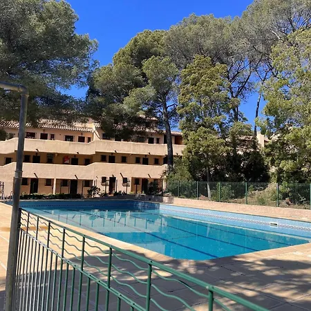 3p En Rez-de-jardin Avec Piscine Et Parking, A 600m De La - Saint-raphael - Fr-1-226a-151 Saint-Raphaël