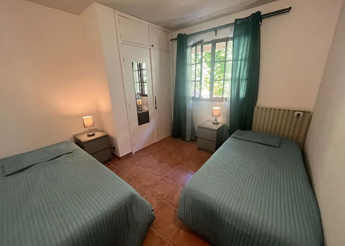 شقة 3p En Rez-de-jardin Avec Piscine Et Parking, A 600m De La - Saint-raphael - Fr-1-226a-151 *