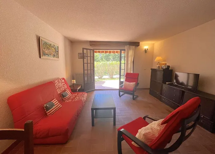 شقة 3p En Rez-de-jardin Avec Piscine Et Parking, A 600m De La - Saint-raphael - Fr-1-226a-151